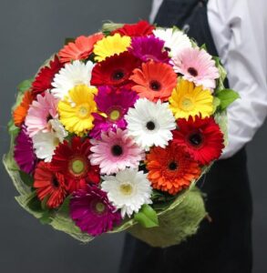 Доставка цветов по индивидуальному заказу